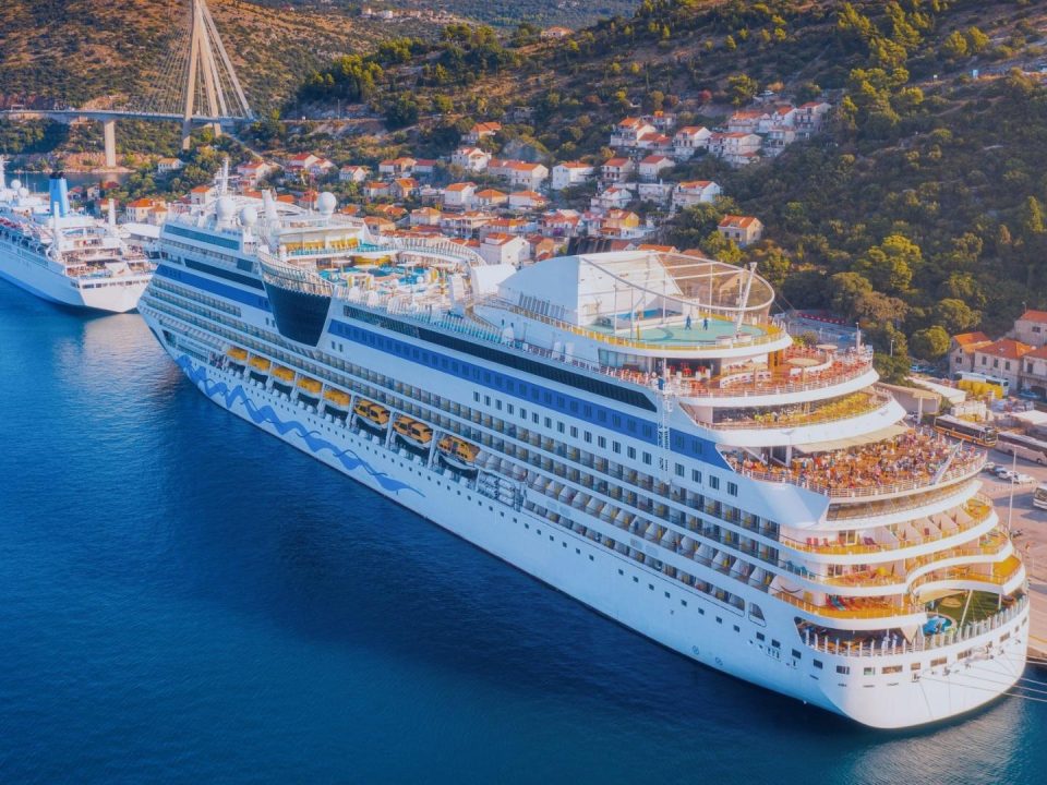 Destination-Themed Interiors for Cruise Ships