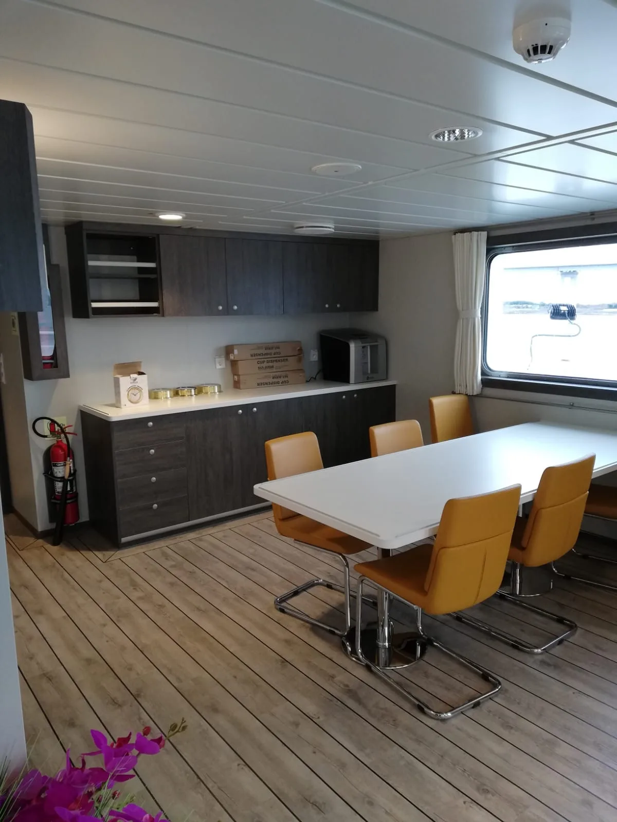 Accomar professional marine interior outfitting and high-quality cabin design projects