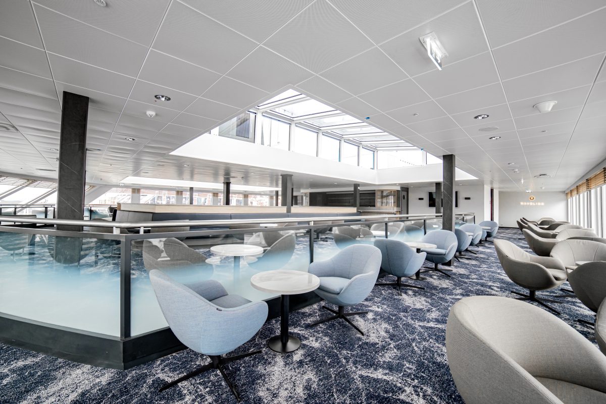 Accomar Cruise Ship Lounge Seating Area