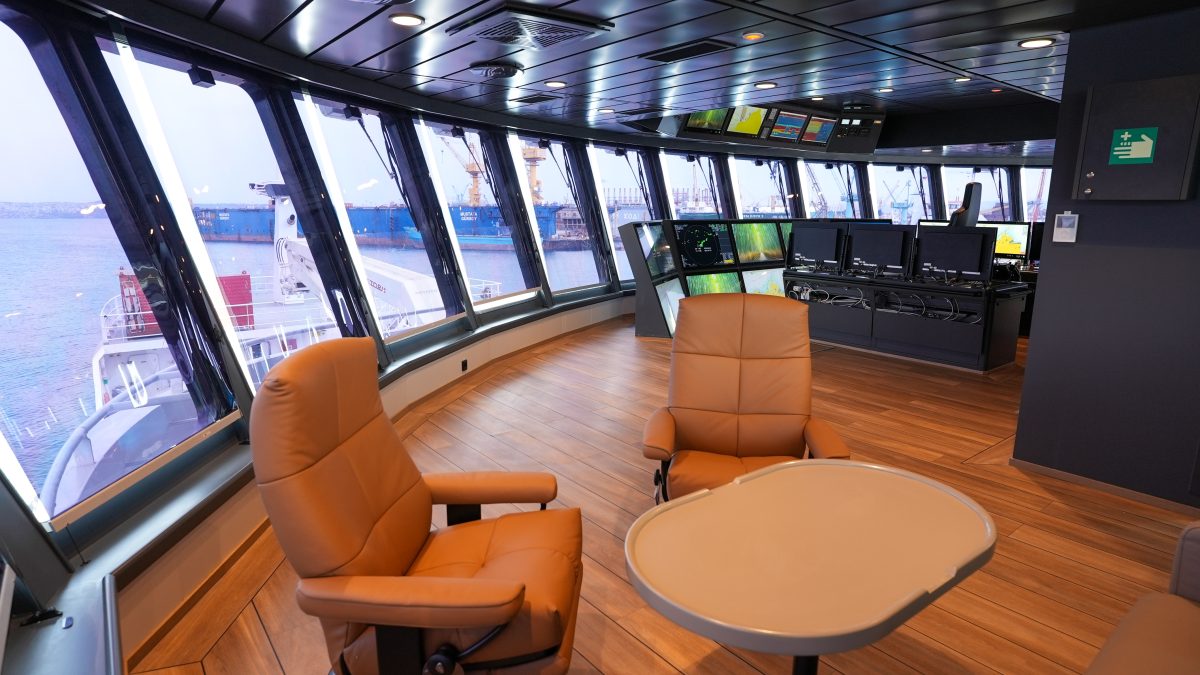 Accomar Marine Bridge Relaxation Seating Area