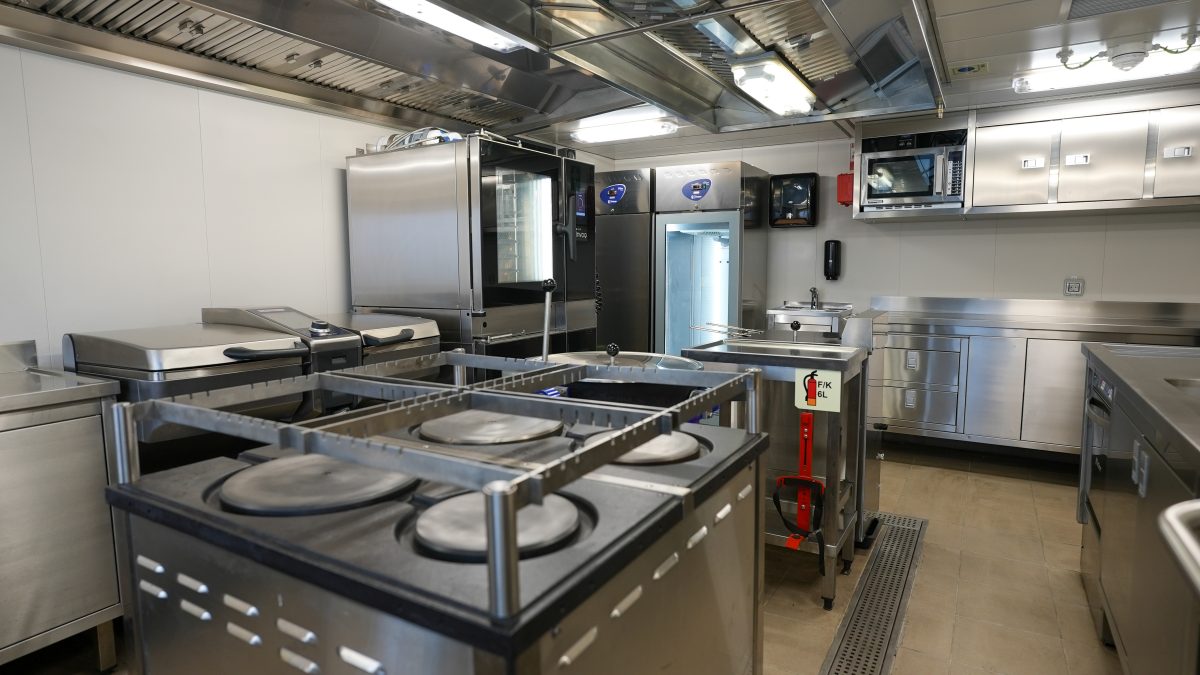 Accomar Marine Hot Prep Kitchen