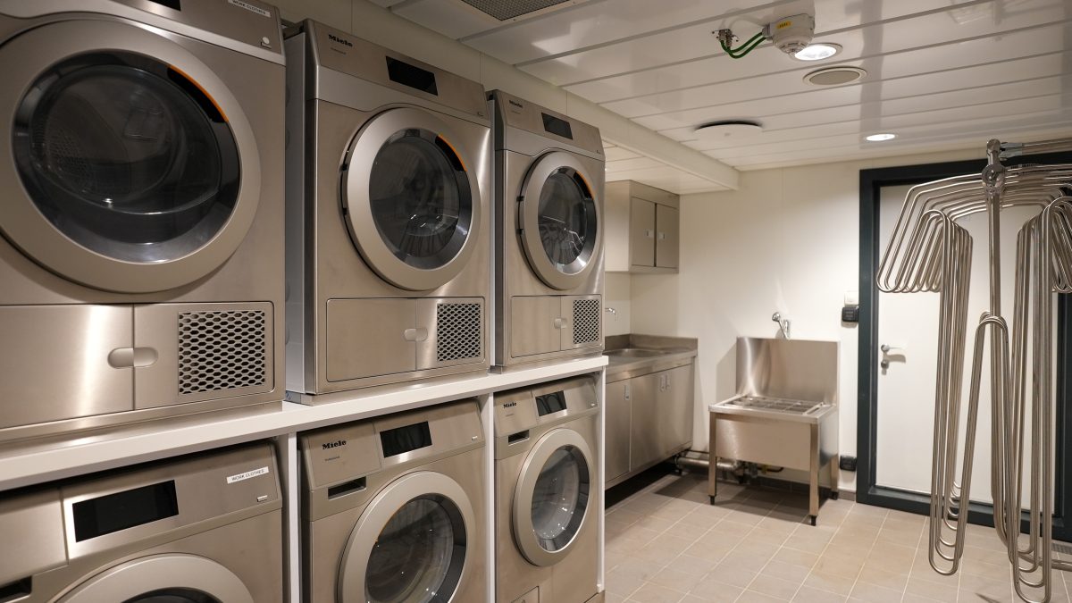 Accomar Marine Laundry Room Machines