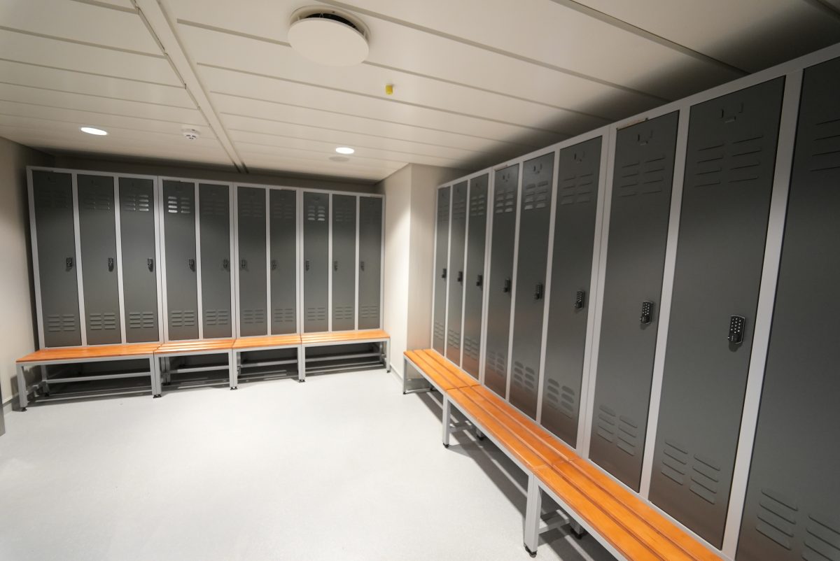 Accomar Marine Locker Room