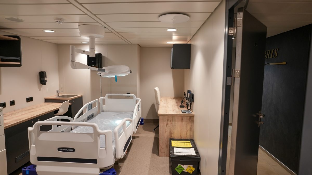 Accomar Marine Medical Care Room Interior