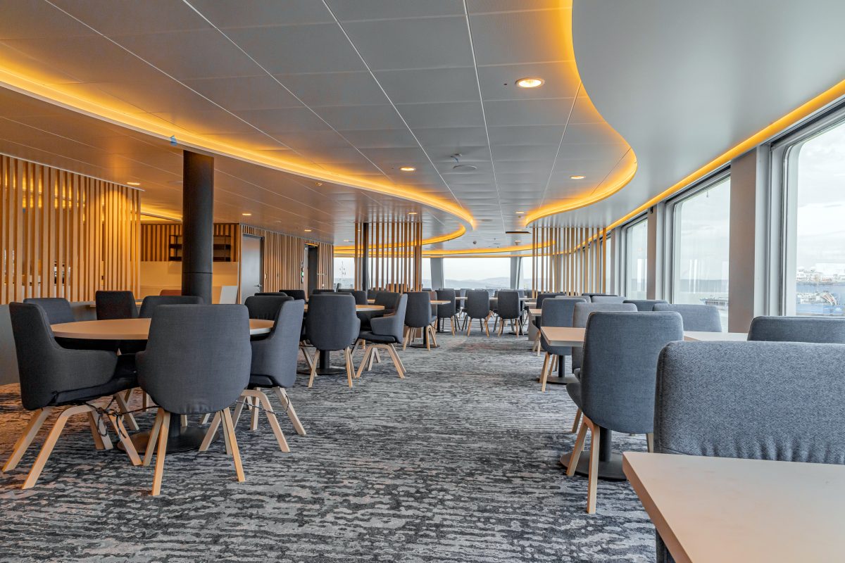 Accomar Marine Restaurant Seating Area