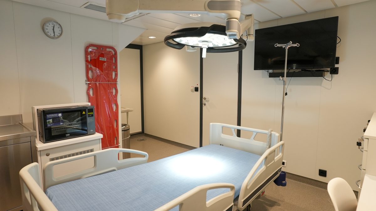 Accomar Marine Ship Hospital Room With Surgical Light