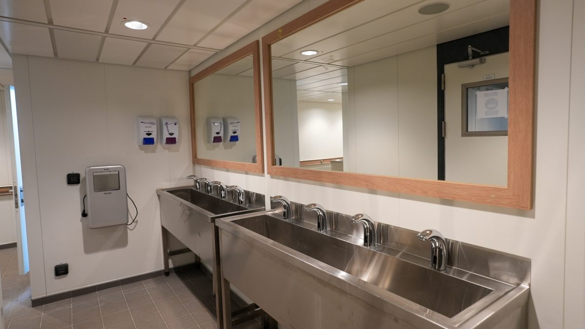 Accomar Marine Stainless Steel Wash Station