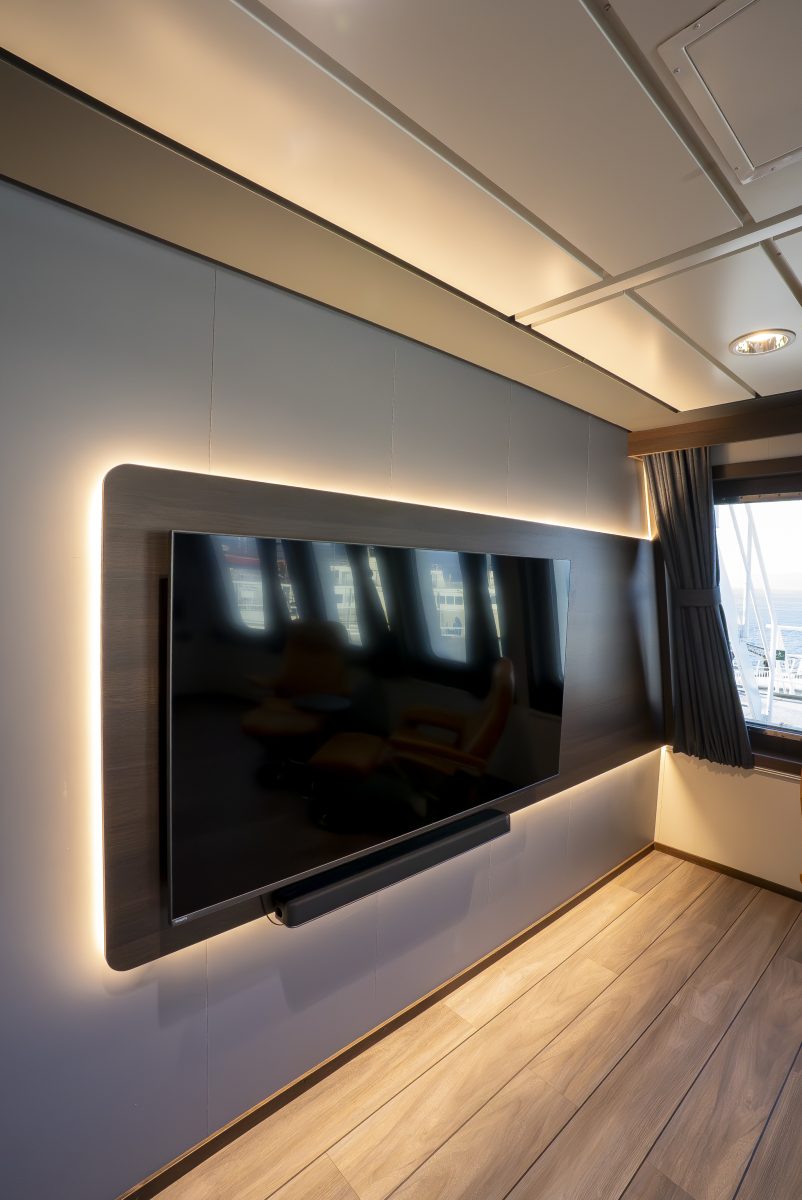 Accomar Marine Wall Mounted TV Entertainment Area