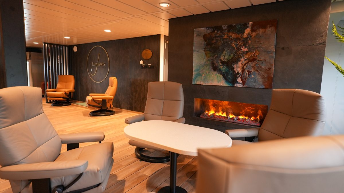 Accomar Modern Fireplace Seating Lounge