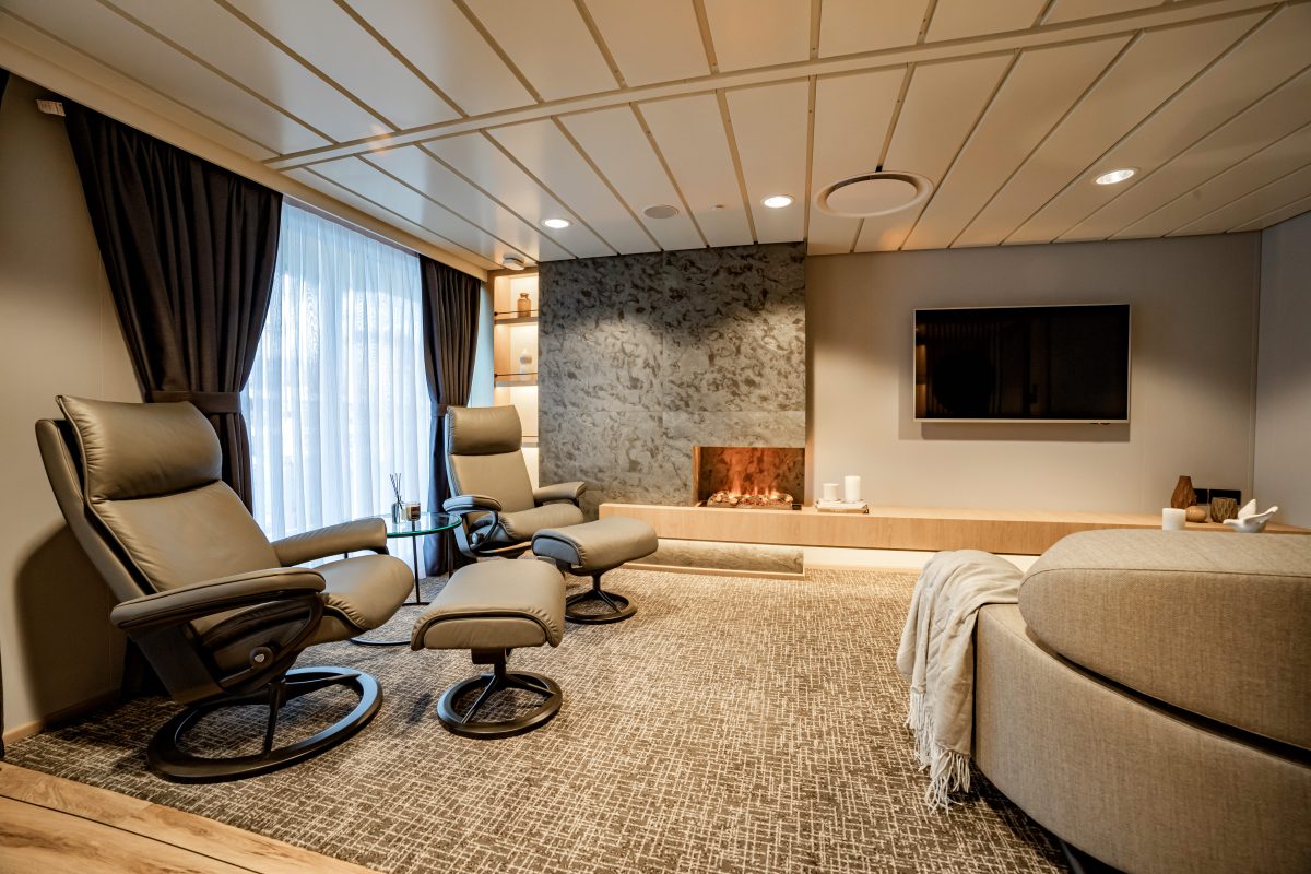 Accomar Modern Luxury Lounge Interior