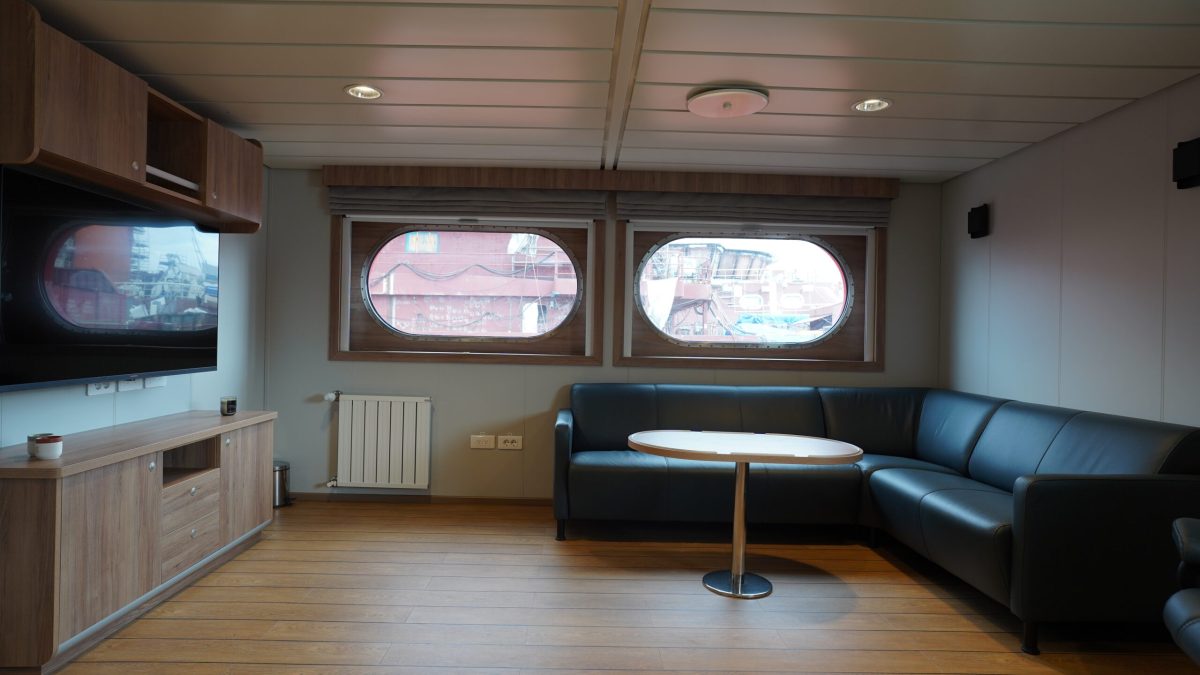 Accomar Modern Ship TV Lounge Room